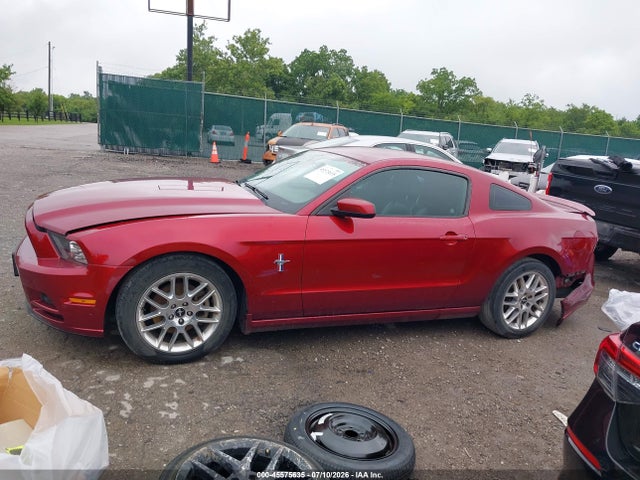 Продаж на аукціоні авто 2014 Ford Mustang V6/v6 Premium, vin: 1ZVBP8AM1E5318382, номер лоту: 45575635