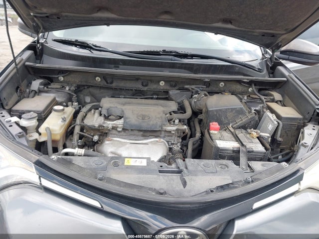 Toyota RAV4 LE 2018 JTMZFREV3JJ150596 Image 10