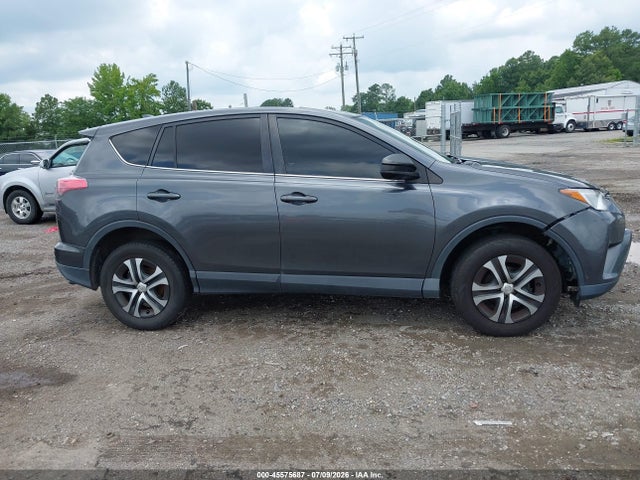 Toyota RAV4 LE 2018 JTMZFREV3JJ150596 Image 13