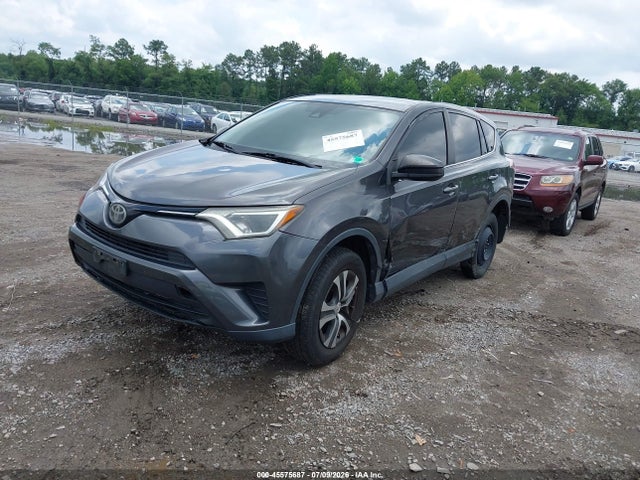 Toyota RAV4 LE 2018 JTMZFREV3JJ150596 Image 2