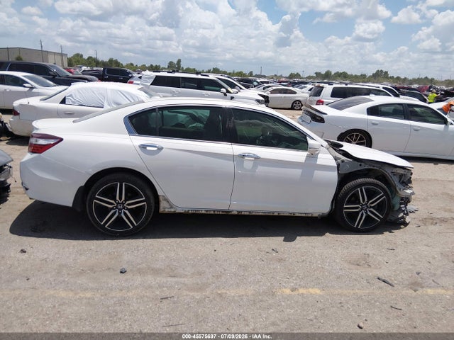 Продажа на аукционе авто 2016 Honda Accord Touring, vin: 1HGCR3F90GA030275, номер лота: 45575697