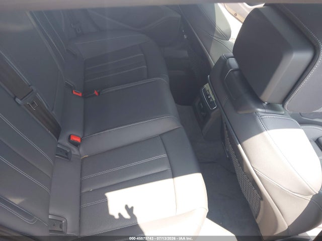 Продажа на аукционе авто 2025 Audi A5 Sportback Premium Plus 45 Tfsi S Line Quattro S Tronic, vin: WAUFACF54SA019110, номер лота: 45575743