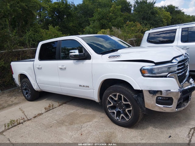 2026 Ram 1500 Laramie  4x4 5'7 Box მანქანა იყიდება აუქციონზე, vin: 1C6SRFJP8TN364923, აუქციონის ნომერი: 45575817