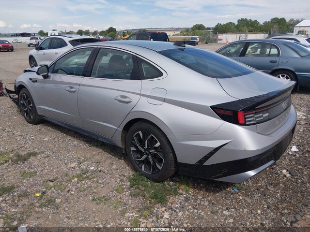 Hyundai SONATA SEL 2025 KMHL64JA9SA456789 Image 3
