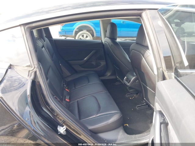 Tesla Model 3 Long Range/mid Range 2018 5YJ3E1EA4JF008398 Image 8