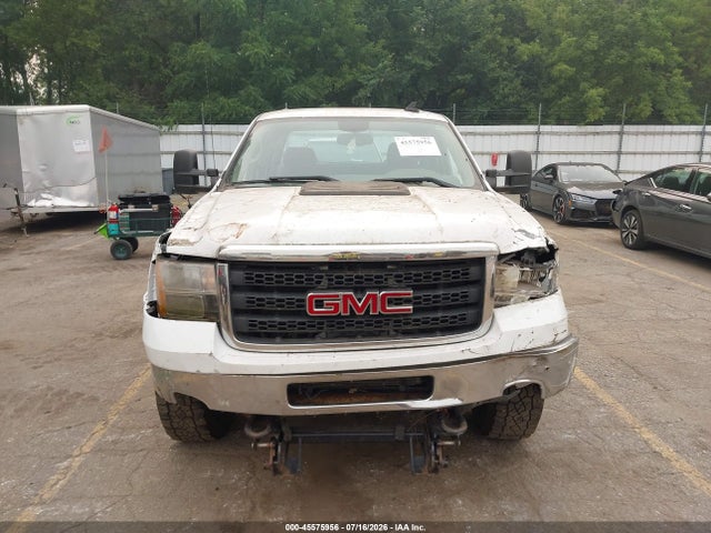 45575956 :رقم المزاد ، 1GT422CG8EF190859 vin ، 2014 Gmc Sierra 3500hd Srw Work Truck/work Truck مزاد بيع