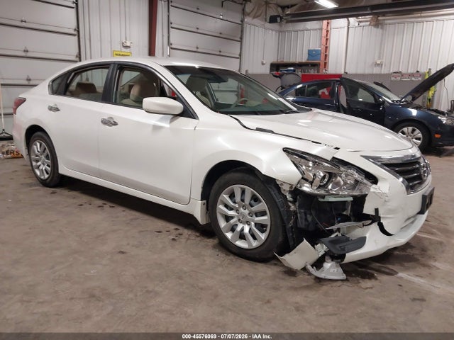 2014 Nissan Altima 2.5 S მანქანა იყიდება აუქციონზე, vin: 1N4AL3AP1EC329262, აუქციონის ნომერი: 45576069