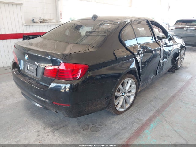 45576091 :رقم المزاد ، WBAFR7C5XBC804501 vin ، 2011 Bmw 535i مزاد بيع