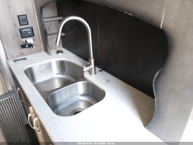 2018 Keystone Rv Montana მანქანა იყიდება აუქციონზე, vin: 4YDF37325J4703494, აუქციონის ნომერი: 45576104