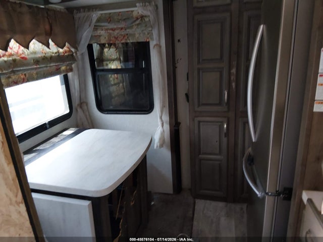 2018 Keystone Rv Montana მანქანა იყიდება აუქციონზე, vin: 4YDF37325J4703494, აუქციონის ნომერი: 45576104