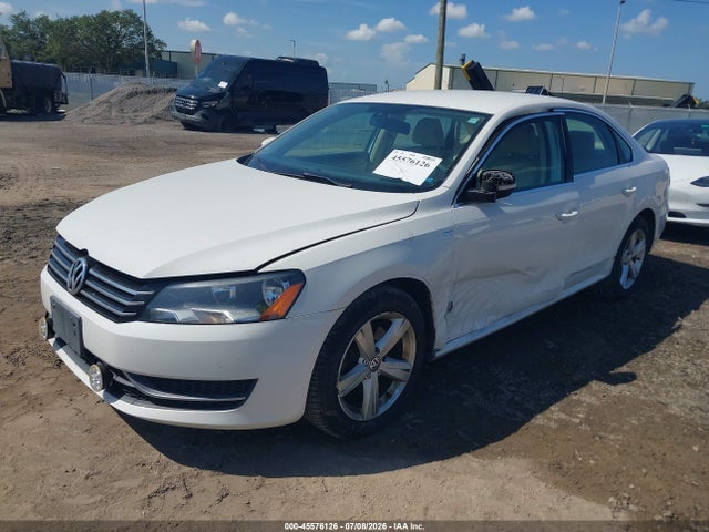 Продажа на аукционе авто 2014 Volkswagen Passat 1.8t Wolfsburg Edition, vin: 1VWAT7A3XEC038755, номер лота: 45576126