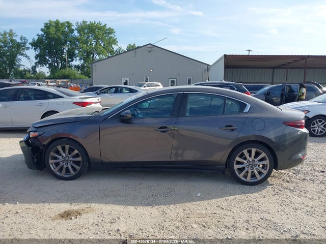 Продажа на аукционе авто 2019 Mazda Mazda3 Preferred Package, vin: 3MZBPADLXKM111778, номер лота: 45576134