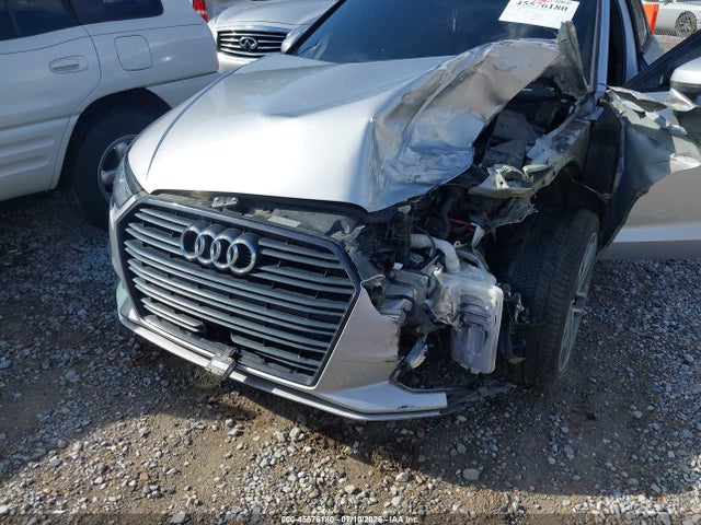45576180 :رقم المزاد ، WAUAUGFF4LA097194 vin ، 2020 Audi A3 Premium 40 Tfsi Front-wheel Drive S Tronic مزاد بيع
