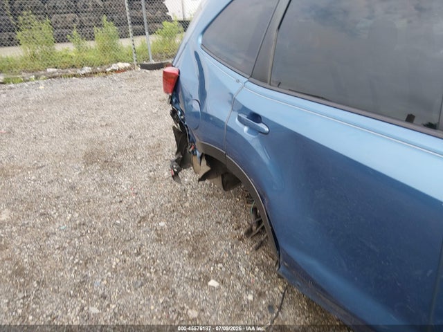 Subaru Forester Premium 2019 JF2SKAGC4KH574065 Image 6
