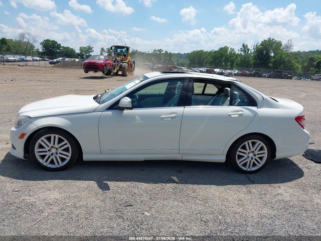 45576247 :رقم المزاد ، WDDGF81X19F207309 vin ، 2009 Mercedes-benz C 300 Luxury 4matic/sport 4matic مزاد بيع