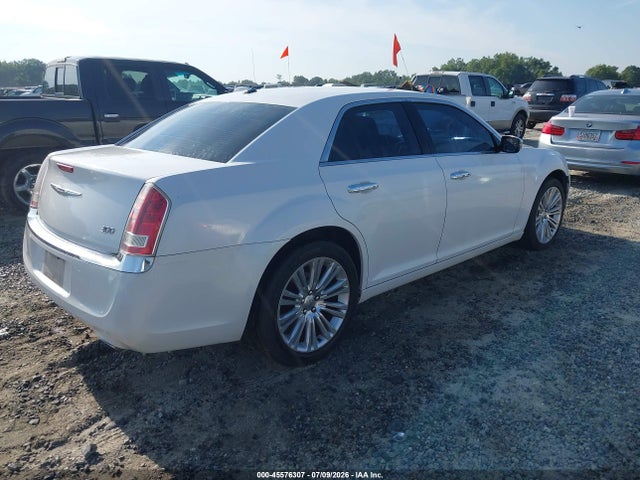 2011 Chrysler 300 Limited მანქანა იყიდება აუქციონზე, vin: 2C3CA5CG1BH528620, აუქციონის ნომერი: 45576307
