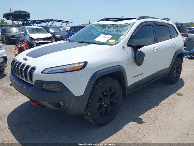 45576328 :رقم المزاد ، 1C4PJMBS0HW588833 vin ، 2017 Jeep Cherokee Trailhawk L Plus مزاد بيع