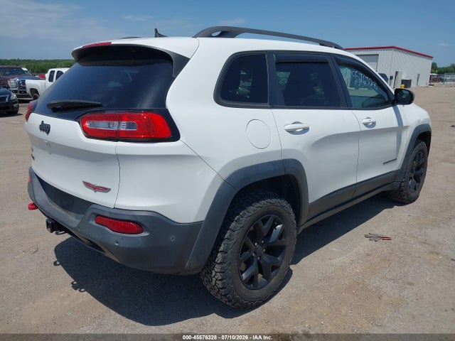 45576328 :رقم المزاد ، 1C4PJMBS0HW588833 vin ، 2017 Jeep Cherokee Trailhawk L Plus مزاد بيع