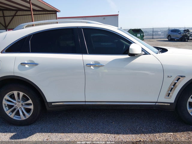 45576401 :رقم المزاد ، JN8CS1MU2GM670019 vin ، 2016 Infiniti Qx70 مزاد بيع