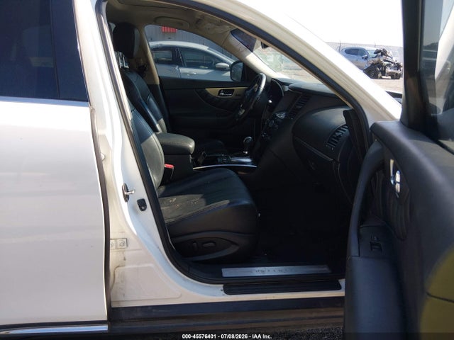 45576401 :رقم المزاد ، JN8CS1MU2GM670019 vin ، 2016 Infiniti Qx70 مزاد بيع