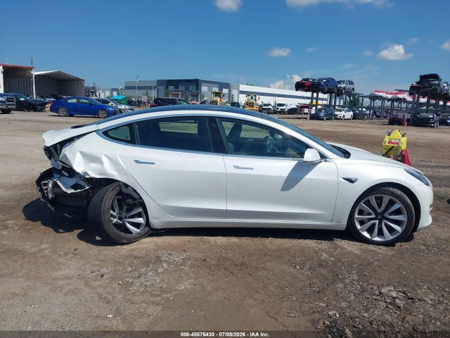 Продажа на аукционе авто 2019 Tesla Model 3 Long Range/mid Range/standard Range/standard Range Plus, vin: 5YJ3E1EA4KF476570, номер лота: 45576430