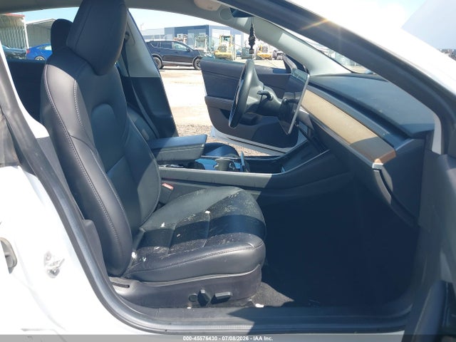 Продажа на аукционе авто 2019 Tesla Model 3 Long Range/mid Range/standard Range/standard Range Plus, vin: 5YJ3E1EA4KF476570, номер лота: 45576430