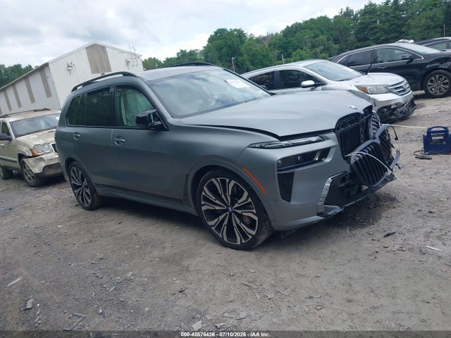 45576436 :رقم المزاد ، 5UX33EM09S9X97941 vin ، 2025 Bmw X7 M60i مزاد بيع