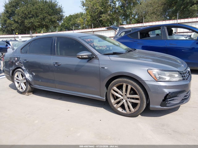 2018 Volkswagen Passat 2.0t R-line/2.0t S მანქანა იყიდება აუქციონზე, vin: 1VWAA7A31JC019611, აუქციონის ნომერი: 45576442
