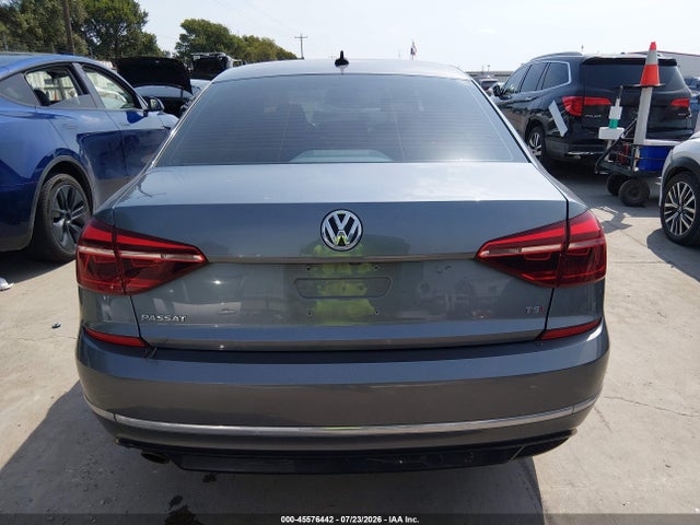2018 Volkswagen Passat 2.0t R-line/2.0t S მანქანა იყიდება აუქციონზე, vin: 1VWAA7A31JC019611, აუქციონის ნომერი: 45576442
