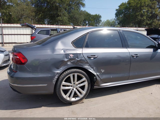 2018 Volkswagen Passat 2.0t R-line/2.0t S მანქანა იყიდება აუქციონზე, vin: 1VWAA7A31JC019611, აუქციონის ნომერი: 45576442