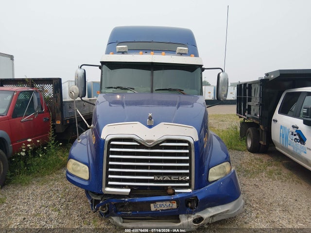 45576486 :رقم المزاد ، 1M1AW21Y0EM038184 vin ، 2014 Mack 600 Cxu600 مزاد بيع