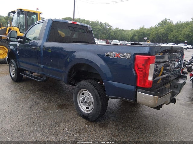 Ford F-350 Xl 2017 1FTRF3B69HEE21934 Image 3