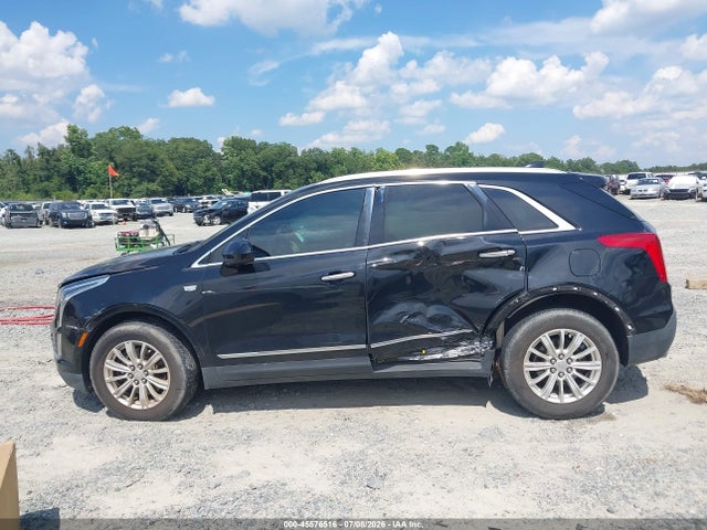 45576516 :رقم المزاد ، 1GYKNARS5HZ240702 vin ، 2017 Cadillac Xt5 Standard مزاد بيع