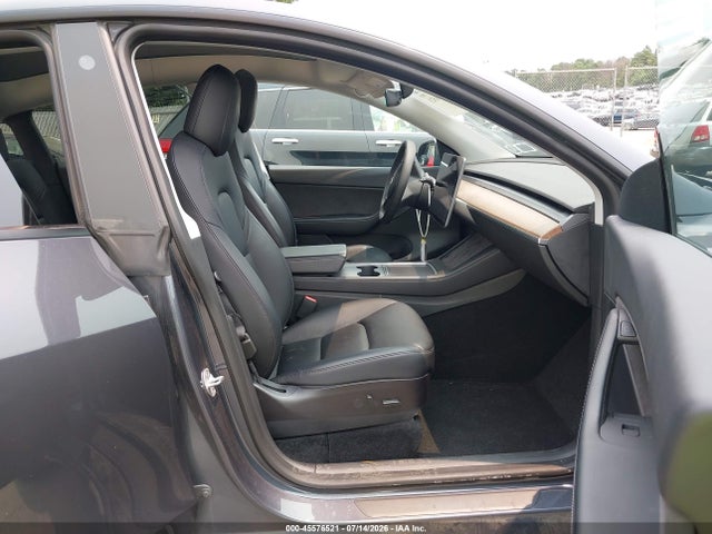Продажа на аукционе авто 2021 Tesla Model Y Long Range Dual Motor All-wheel Drive, vin: 5YJYGAEE1MF292113, номер лота: 45576521