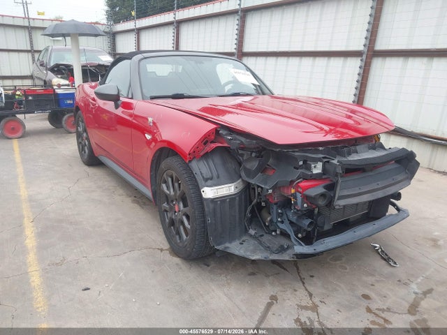 Auction sale of the 2019 Fiat 124 Spider Abarth, vin: JC1NFAEK4K0143229, lot number: 45576529