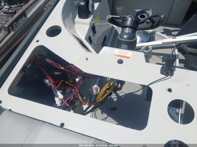 Maurell Pontoon 2025 CSM01231I425 Image 12