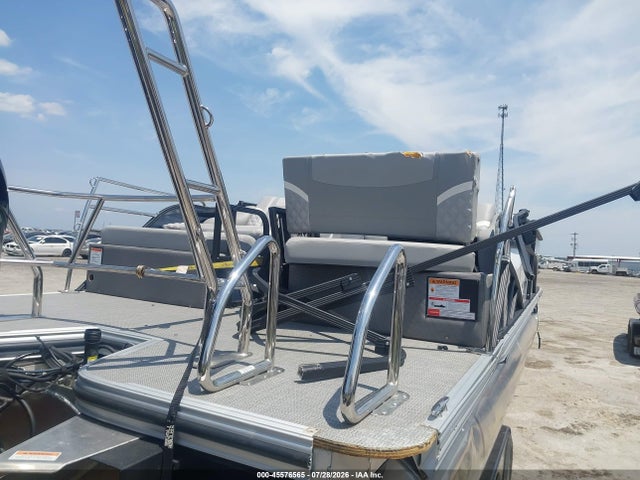 Maurell Pontoon 2025 CSM01231I425 Image 6
