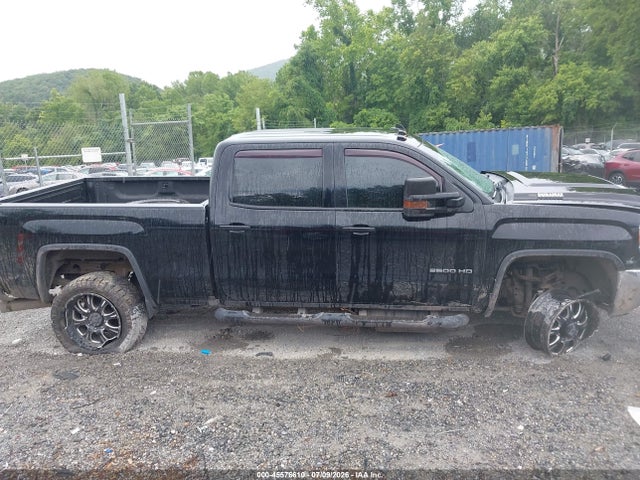 45576610 :رقم المزاد ، 1GT12NEY3KF257700 vin ، 2019 Gmc Sierra 2500hd مزاد بيع