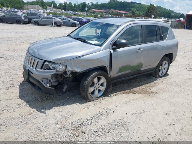 Jeep Compass Sport 2016 1C4NJDBB1GD571914 Image 2