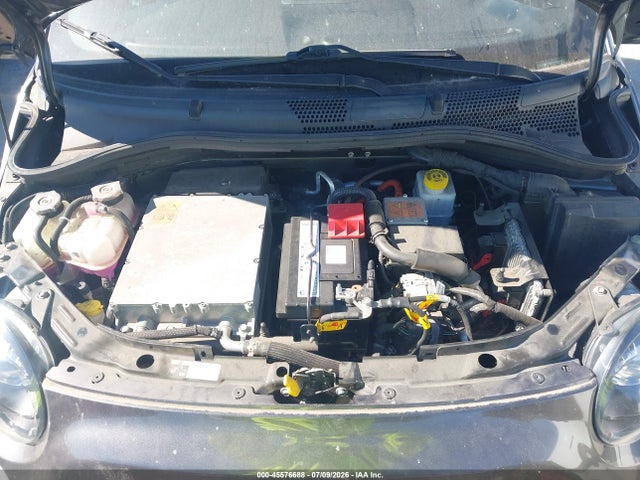 Fiat 500E BATTERY ELECTRIC 2016 3C3CFFGE0GT221793 Image 10
