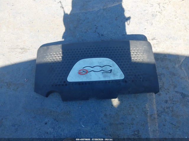Fiat 500E BATTERY ELECTRIC 2016 3C3CFFGE0GT221793 Image 12