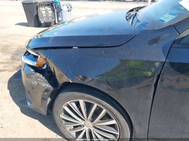 45576709 :رقم المزاد ، 3VWD17AJ5GM247419 vin ، 2016 Volkswagen Jetta 1.8t Sport مزاد بيع