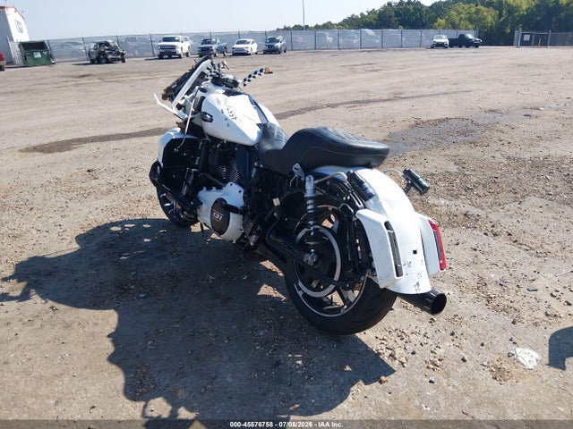 Harley-Davidson FLTRX 2024 1HD1KH712RB659838 Image 3