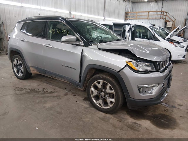 45576759 :رقم المزاد ، 3C4NJDCB9JT399342 vin ، 2018 Jeep Compass Limited 4x4 مزاد بيع