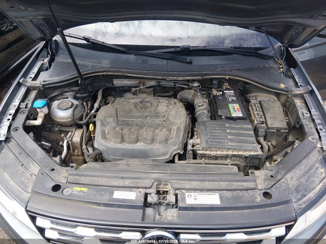 Продаж на аукціоні авто 2018 Volkswagen Tiguan 2.0t S, vin: 3VV1B7AX3JM037336, номер лоту: 45576804