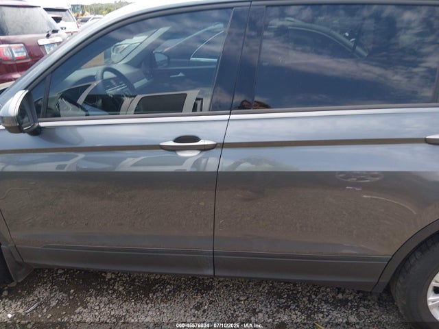 Продаж на аукціоні авто 2018 Volkswagen Tiguan 2.0t S, vin: 3VV1B7AX3JM037336, номер лоту: 45576804