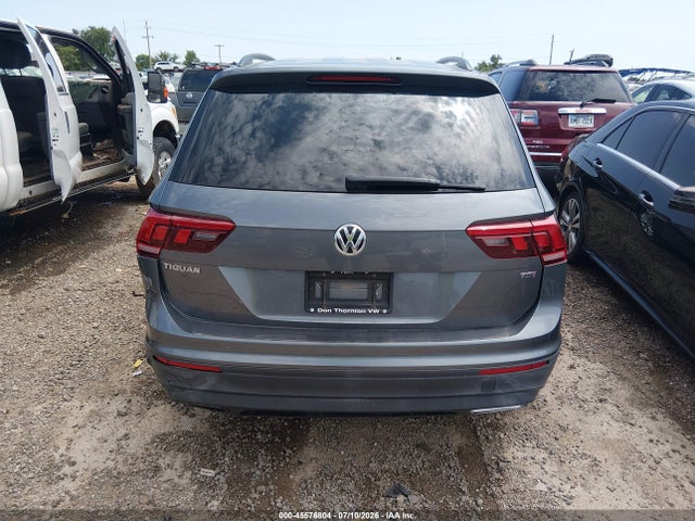 Продаж на аукціоні авто 2018 Volkswagen Tiguan 2.0t S, vin: 3VV1B7AX3JM037336, номер лоту: 45576804