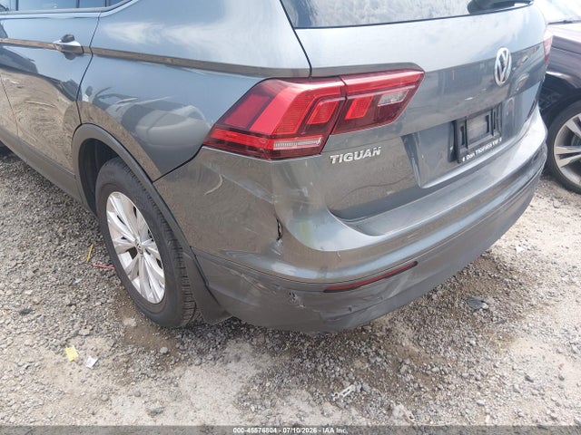 Продаж на аукціоні авто 2018 Volkswagen Tiguan 2.0t S, vin: 3VV1B7AX3JM037336, номер лоту: 45576804