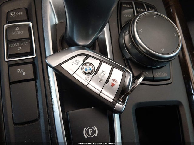 45576823 :رقم المزاد ، 5UXKR2C32H0U24063 vin ، 2017 Bmw X5 Sdrive35i مزاد بيع
