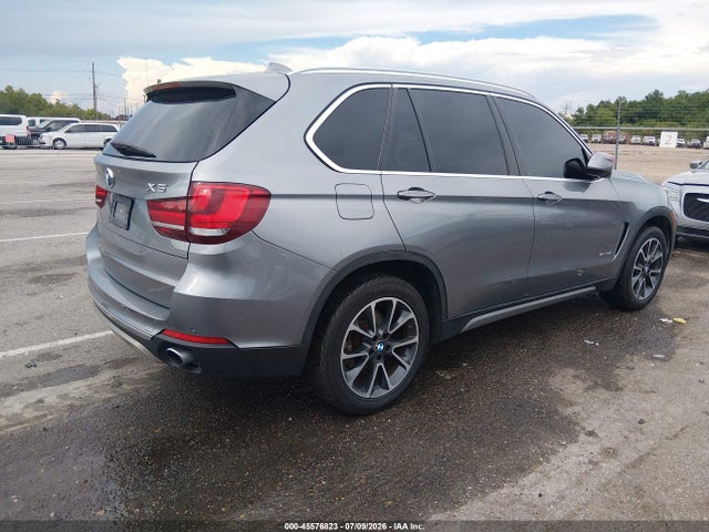 45576823 :رقم المزاد ، 5UXKR2C32H0U24063 vin ، 2017 Bmw X5 Sdrive35i مزاد بيع